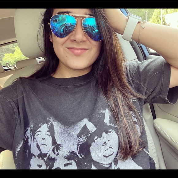 Meet your Posher, Kaitlynn - Picture 1 of 5